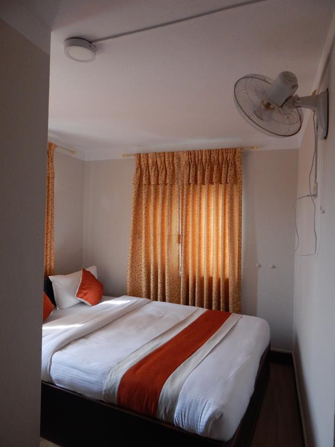 Hotel Giramondo Катманду Екстер'єр фото